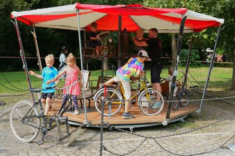 Im Radlsalon gab es ein buntes Treiben und viel Spaß. Foto: Stadtverwaltung Flöha/ Birgit Pestel
